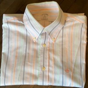 Brooks Brothers Regent Fit Oxford Button-Down - M